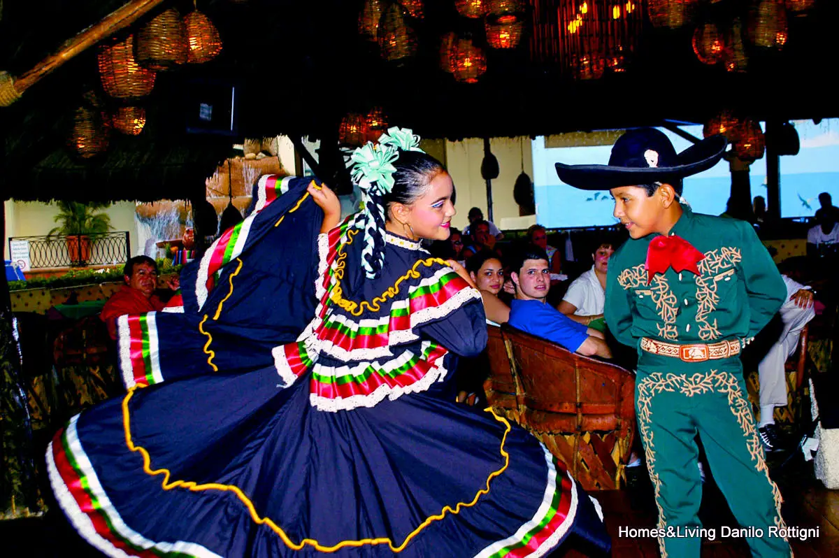 Bailes Mariachis Charros Tradicionales