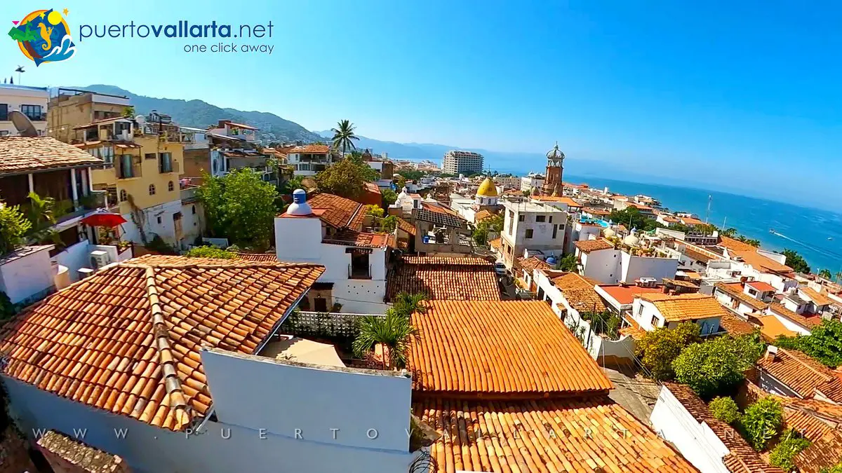 Centro de Puerto Vallarta com se ve desde el Mirador Faro/Baliza de calle Matamoros