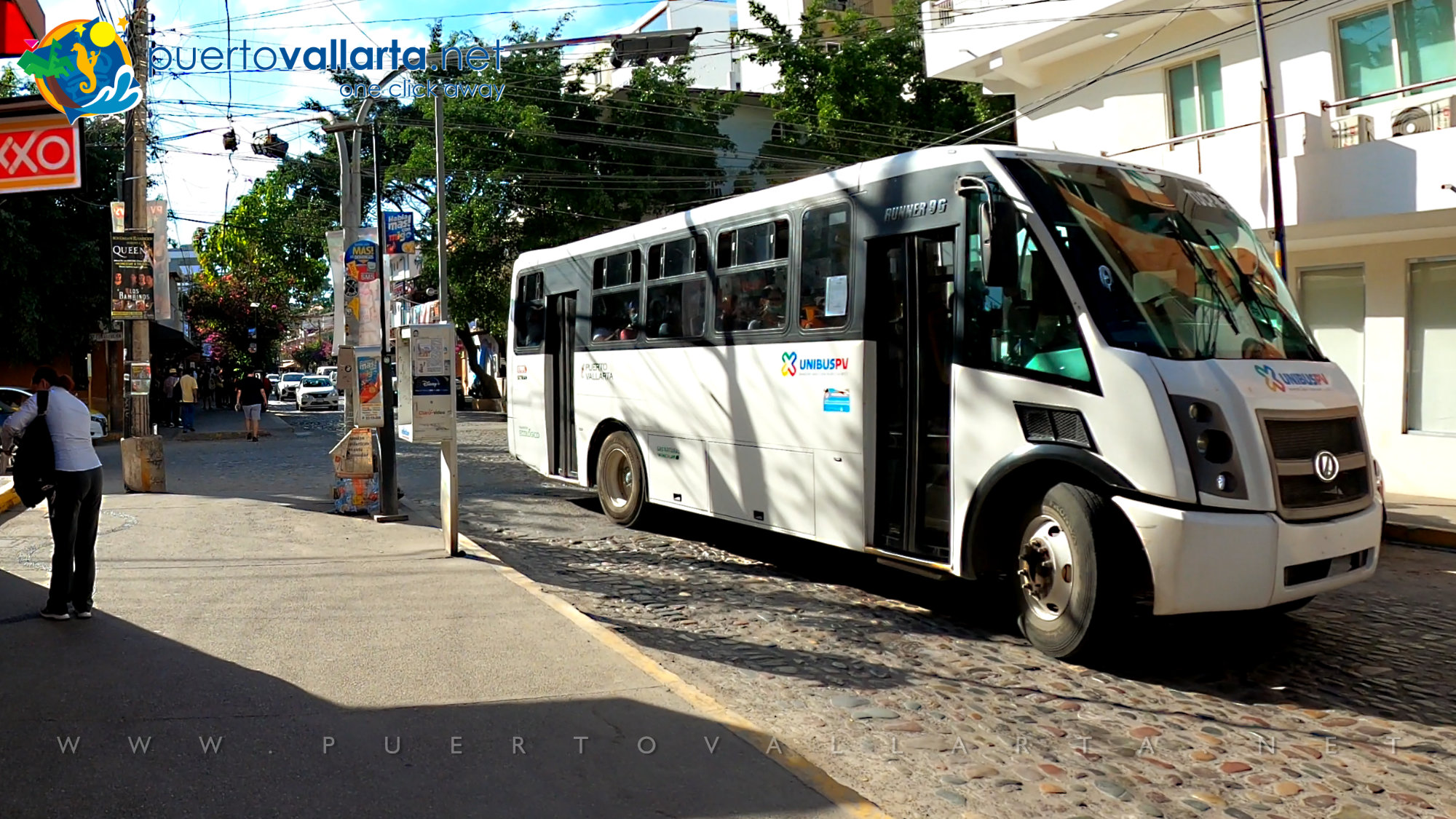 Public transport (Bus) to Mismaloya and Boca de Tomatlán