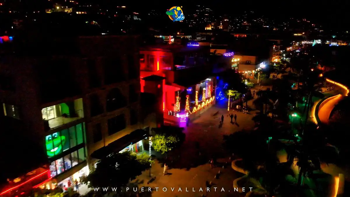 Puerto Vallarta Malecon at night