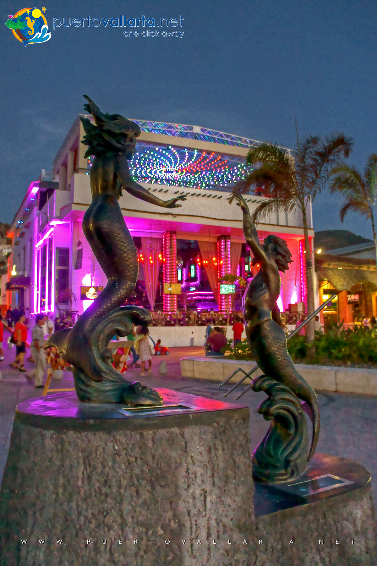 Escultura de Triton y Sirena, Mandala de fondo