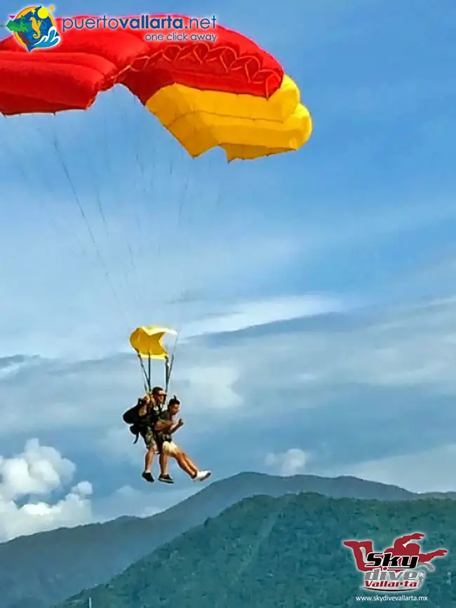 Safe landing, Puerto Vallarta Skydiving