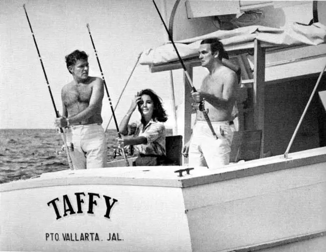 Richard, Elizabeth y el actor Stanley Baker disfrutando Vallarta