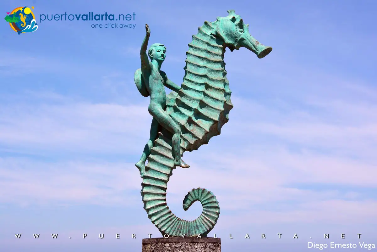 Seahorse Statue, 1976, Francisco Rafael Zamarripa Castañeda - Malecón de Puerto Vallarta