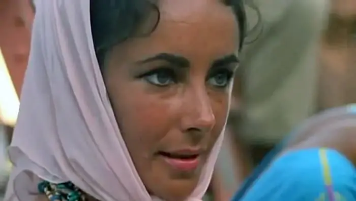 Elizabeth Taylor in Puerto Vallarta 1963