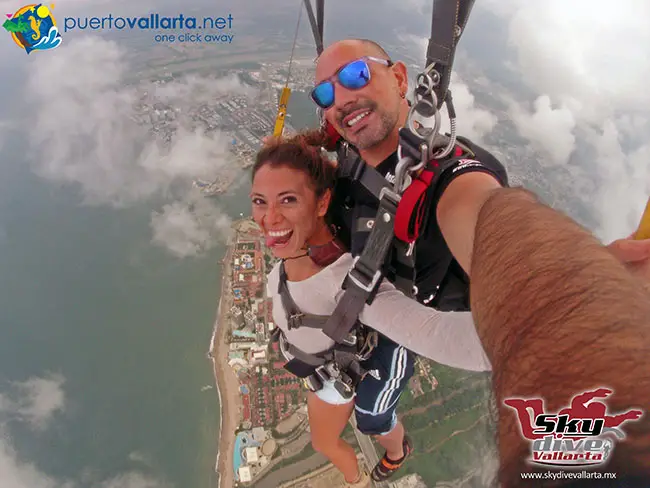 Paracaidismo en Puerto Vallarta