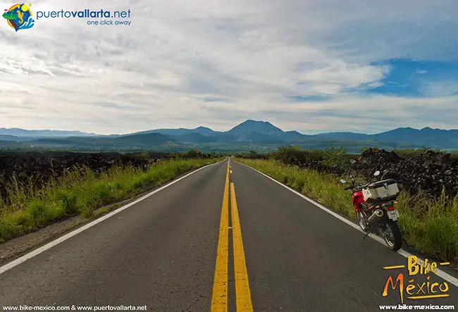 Vive Puerto Vallarta en moto