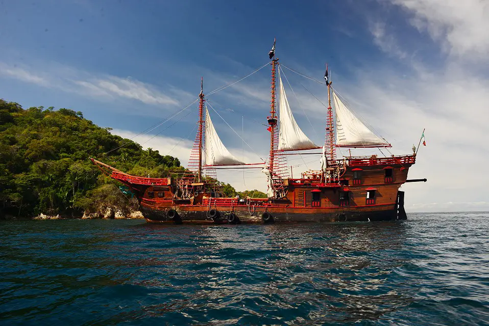 pirate ship tour puerto vallarta