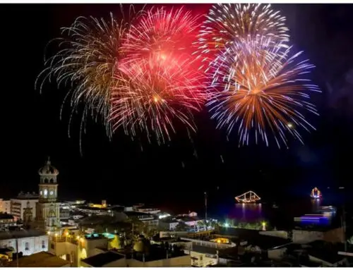 Puerto Vallarta despedirá el año con espectáculo piromusical en el malecón y recibirá el 2024