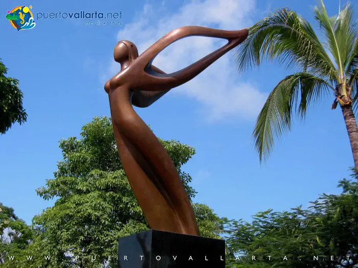 “Victoria del Bicentenario” (2010) por Adrián Reynoso