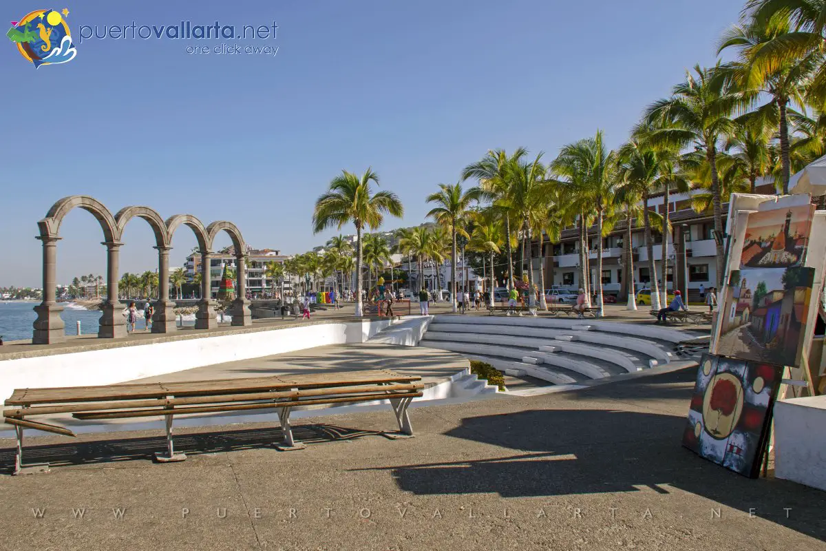 The Arches on the Malecon and the Aquiles Serdán Amphitheater