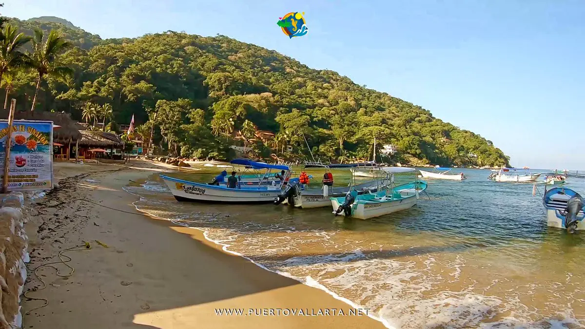 Water taxi beach, Boca de Tomatlan, Puerto Vallarta