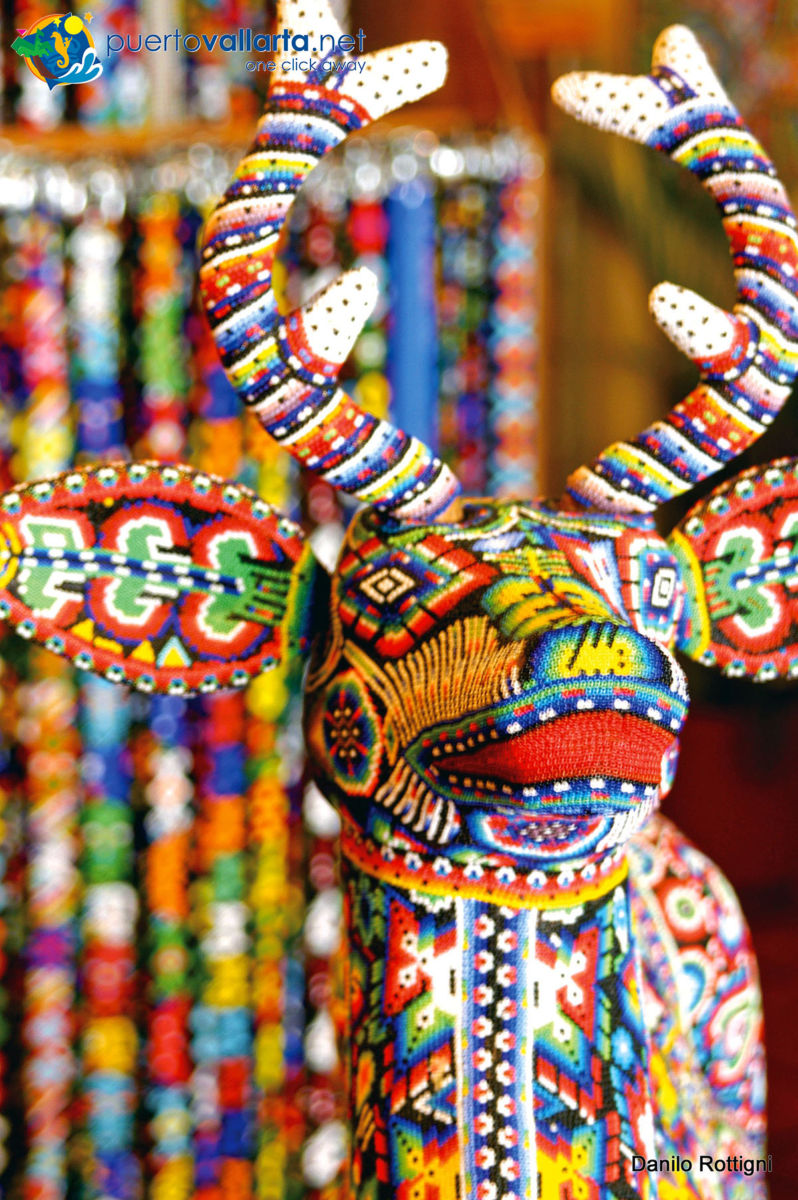 Huichol reindeer statue
