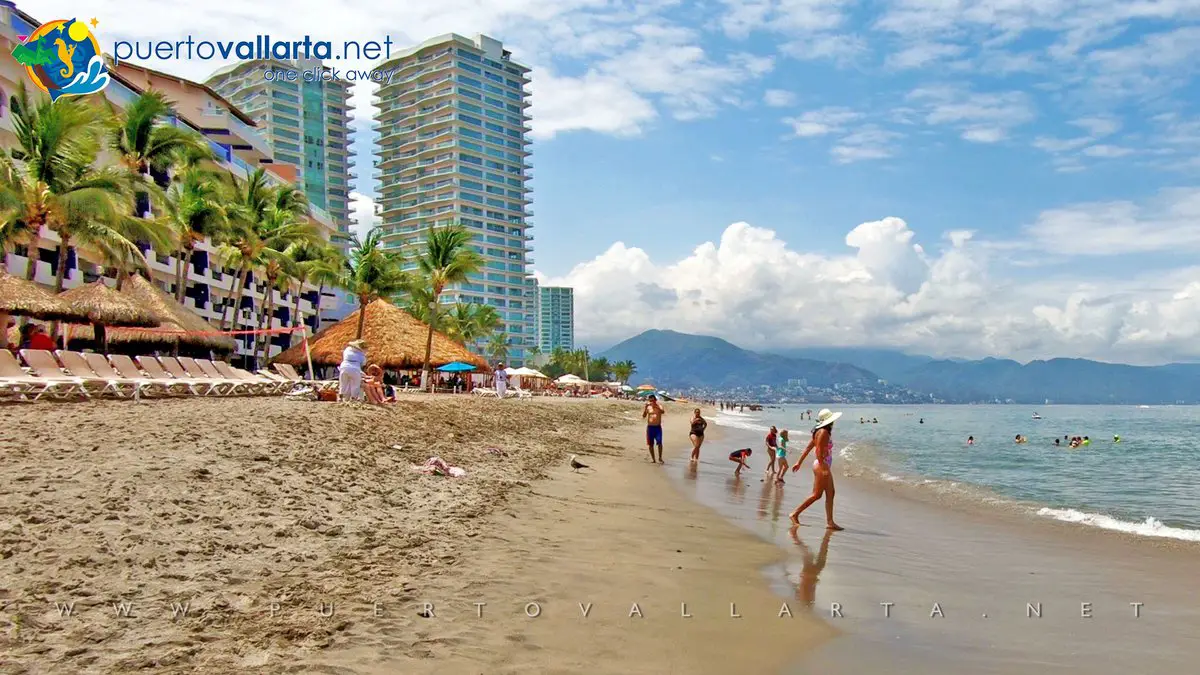 Playa de Oro Beach looking south, Hotel Zone, Puerto Vallarta