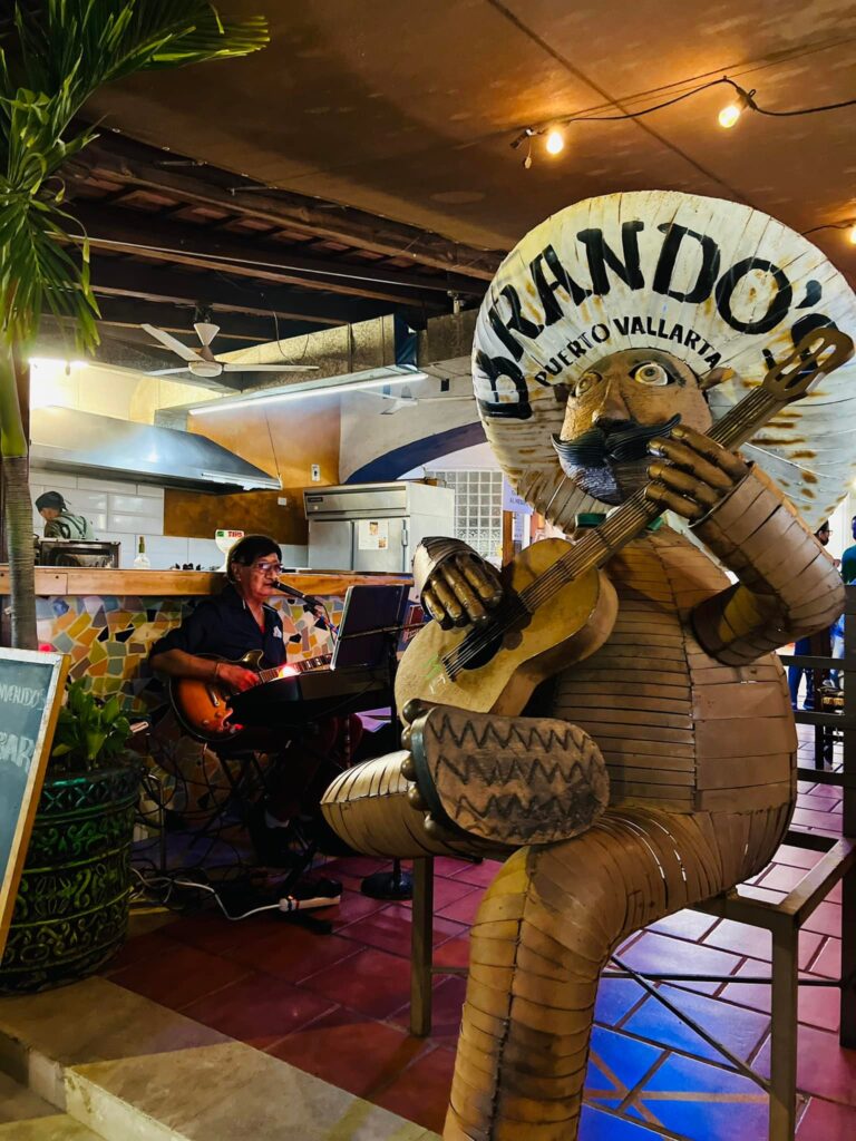 Brando’s Bar