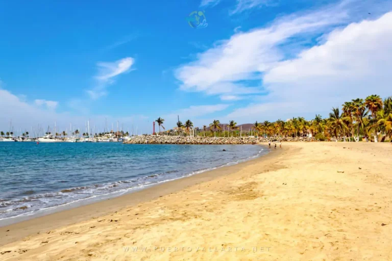La Cruz De Huanacaxtle Beach, A Lesser Known Family Option