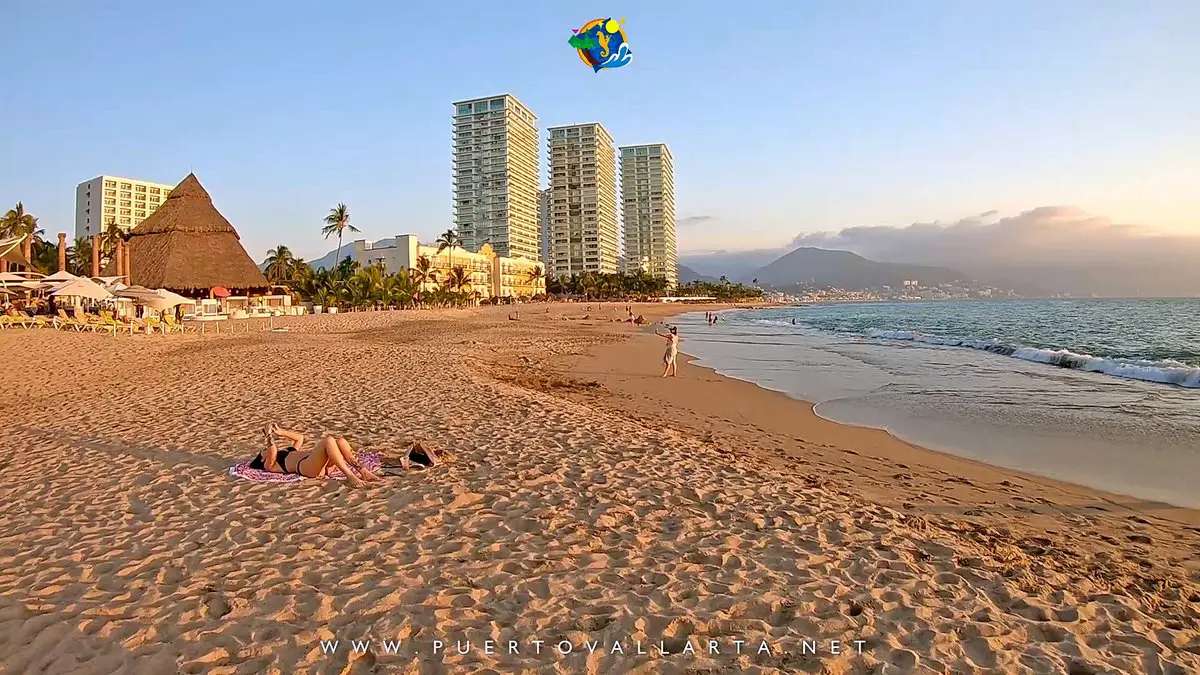 Playa de Oro Hotel Zone Sunset 2