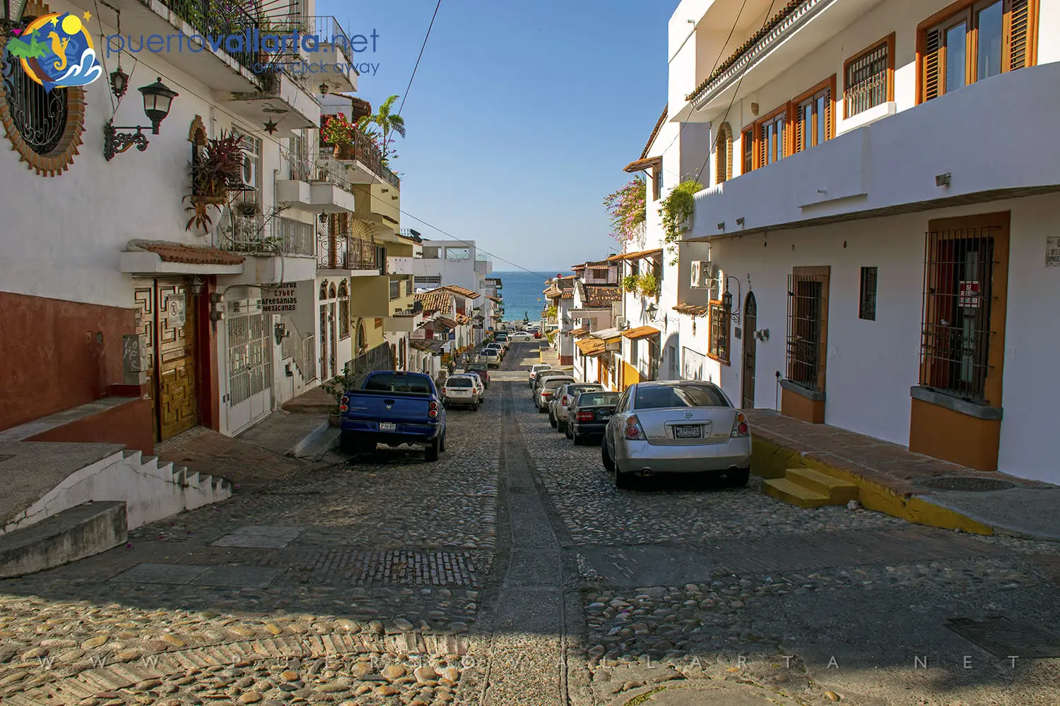 Josefa Ortiz de Domínguez Street in Downtown Puerto Vallarta