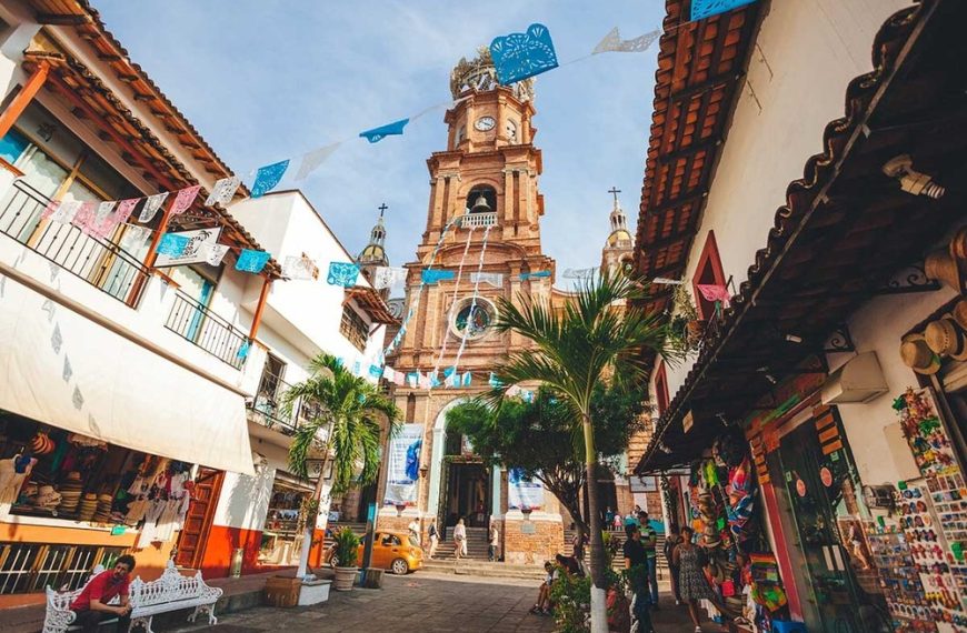 PV Hotels Set to Hit 95% Occupancy for Semana Santa