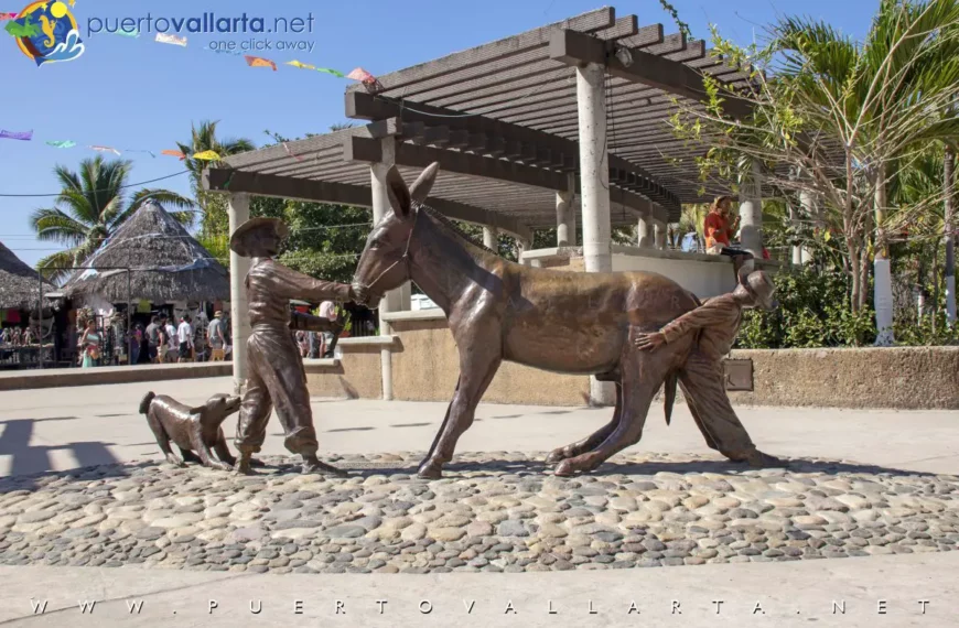 Puerto Vallarta Sculptures & Statues, Complete Guide