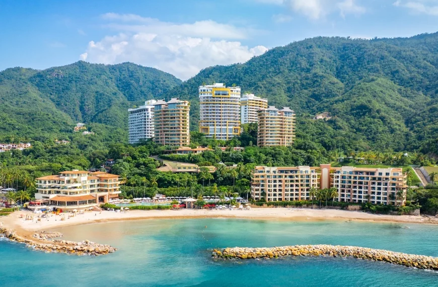 Luxury Hotels Arrive: Garza Blanca Sanctuary & UNICO Debut
