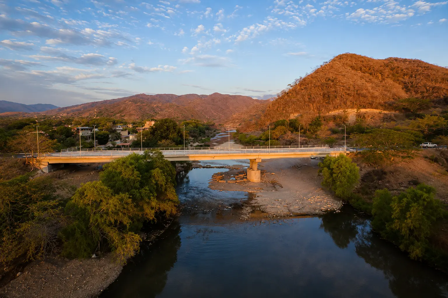 Bridge over the Ameca River near Puerto Vallarta, illustrating regional road connections with Bahía de Banderas