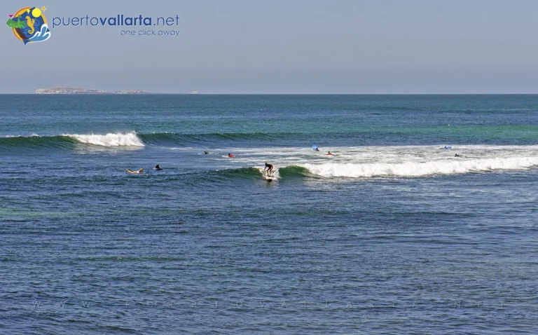 Puerto Vallarta Surfing