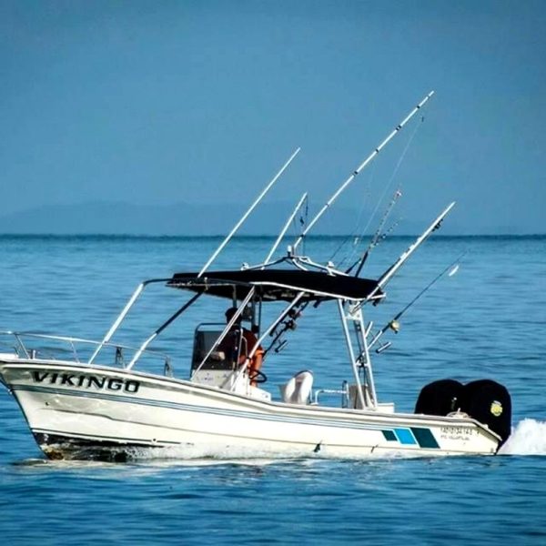 Sportfishing boat on Banderas Bay for Puerto Vallarta trash fishing cleanup tournament