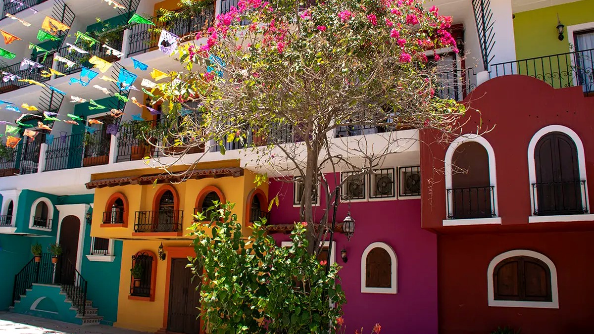 Colorful clean street scene in Puerto Vallarta’s Zona Romántica for Vallarta Limpio clean-city pilot