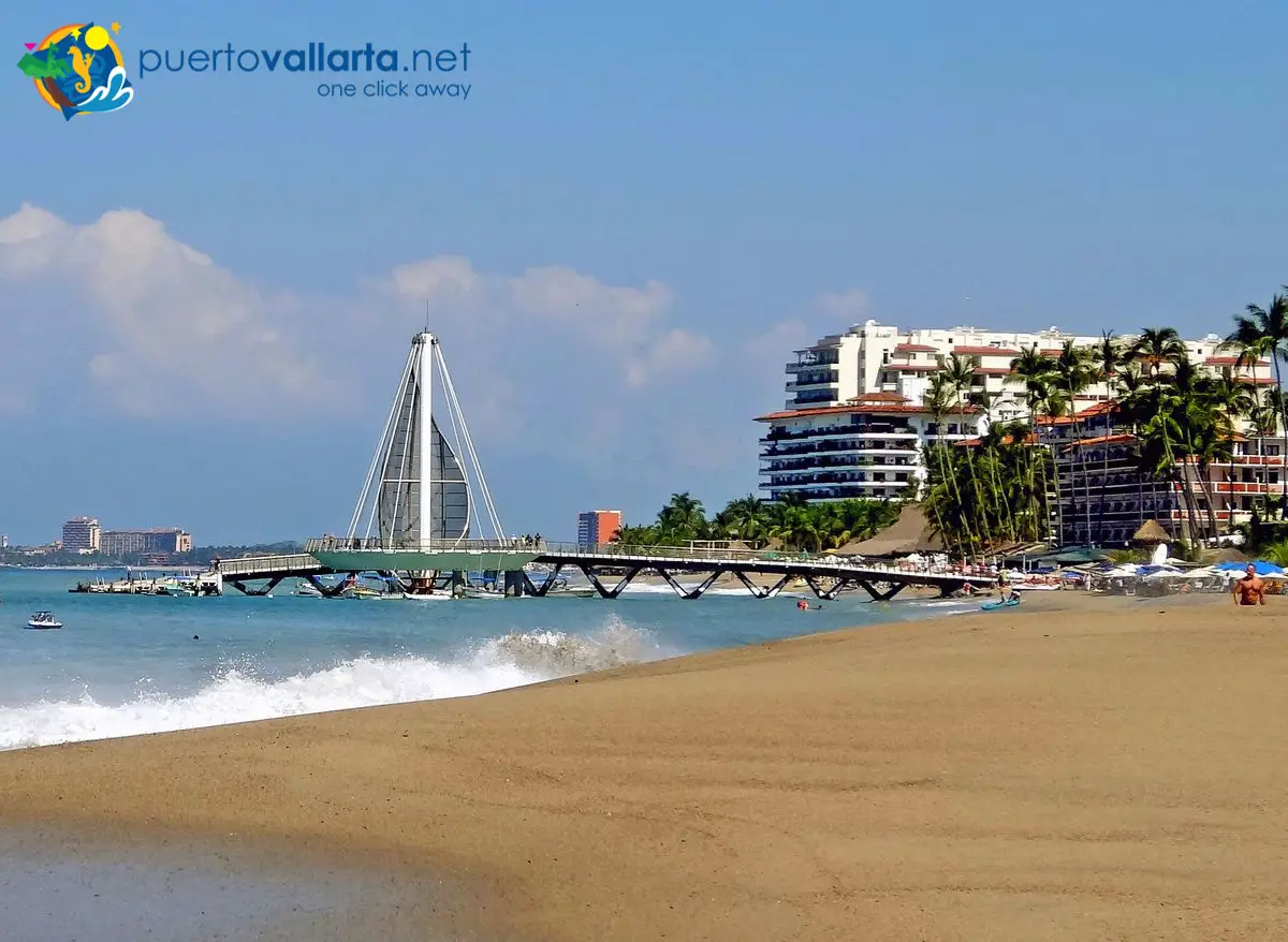 Los Muertos Pier or Muelle de Los Muertos in the Romantic Zone